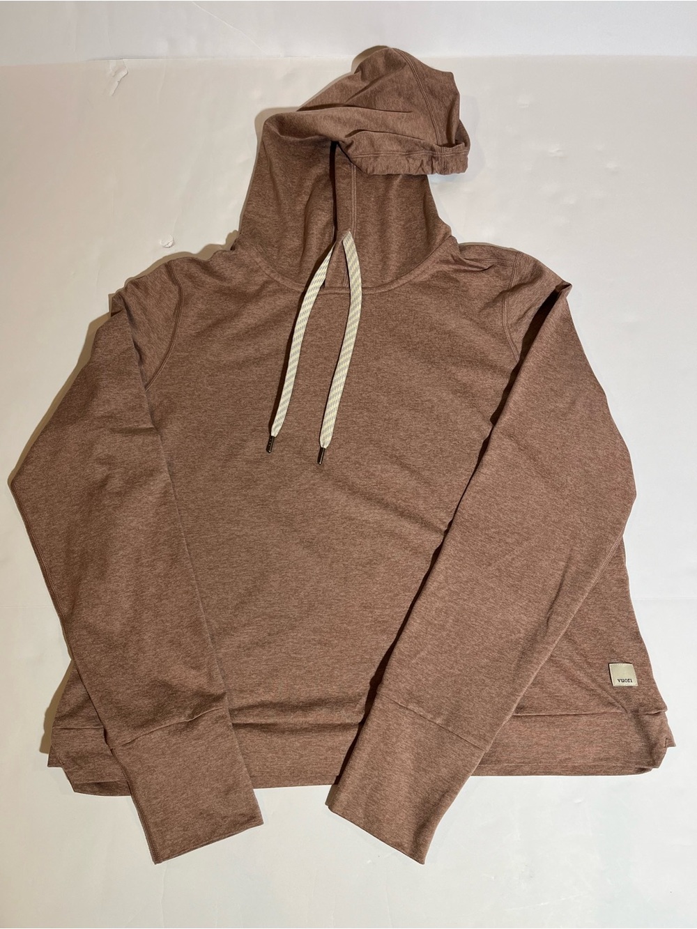 Vuori NWOT Mauve Halo Essential Pullover Hoodie Women's Med